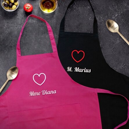 Tabliers personnalisés pour les couples