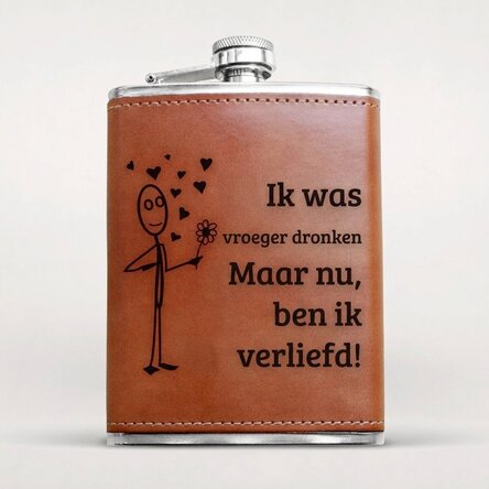 Op maat gemaakte, met leer beklede zakfles met persoonlijke boodschap - Verliefd