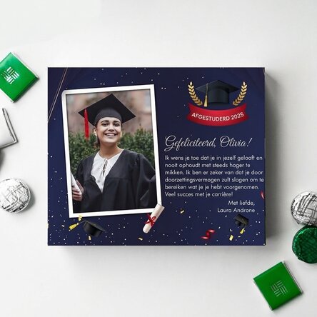 Gepersonaliseerd bonbonnière met een foto en een afstudeerboodschap