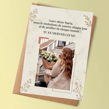 Carte personnalisée avec une photo et un message pour elle