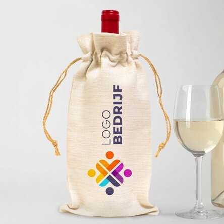 Gepersonaliseerd zakje voor een wijnfles met horizontaal geplaatst logo