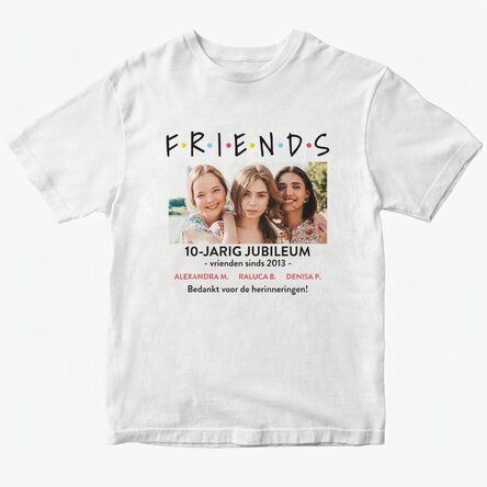 Katoenen T-shirt met een foto en een tekst erop - FRIENDS