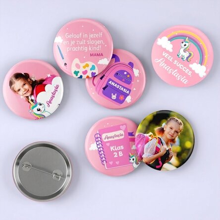 Set van 6 gepersonaliseerde badges met foto's en tekst - Regenboog