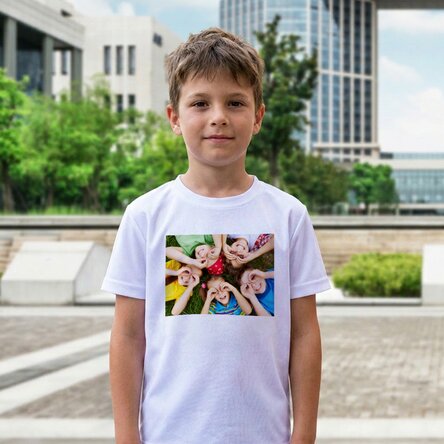 Sportshirt voor kinderen, gepersonaliseerd met een foto in liggende stand