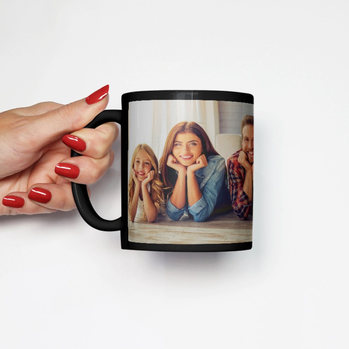 Gepersonaliseerde zwarte mok met een geüploade foto