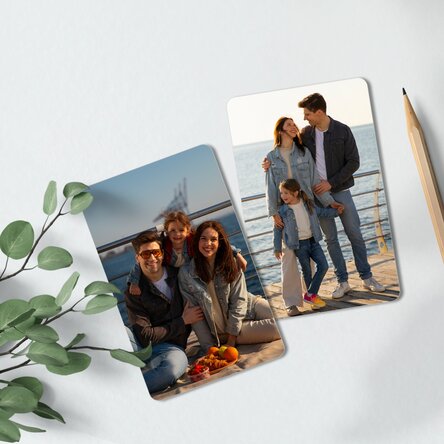Gepersonaliseerde aluminiumkaart, voor- en achterzijde, met portretfoto’s