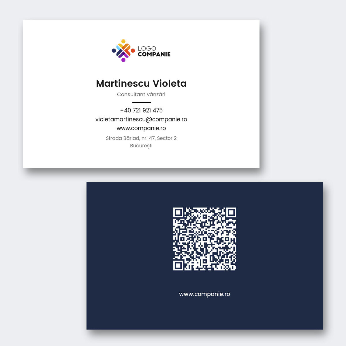 Gepersonaliseerde visitekaartjes van papier, minimalistisch ontwerp, logo en QR-code