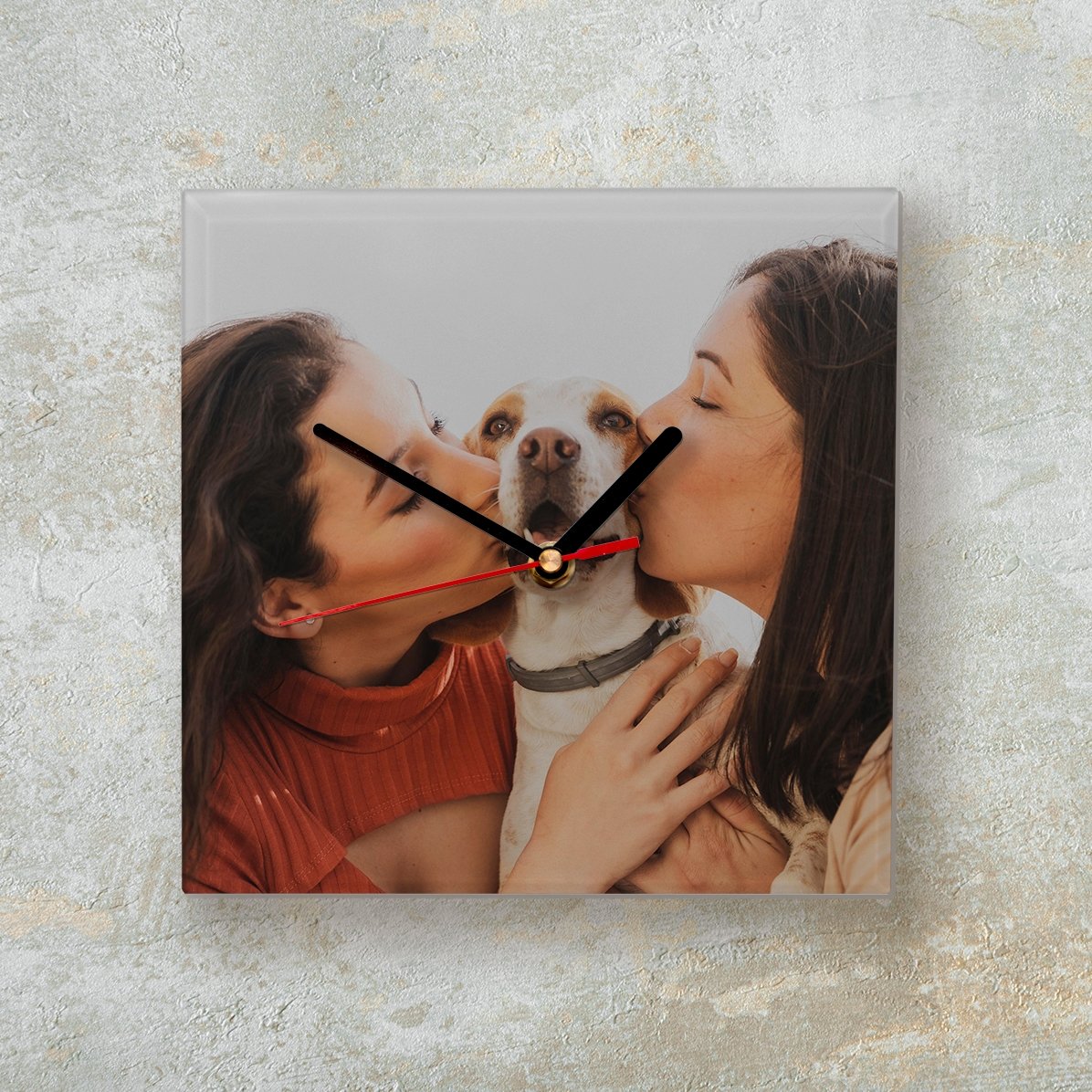 Horloge carrée personnalisée avec une photo