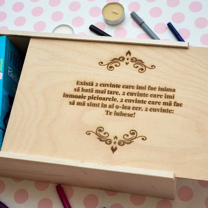 Gepersonaliseerde houten geschenkdoos met boodschap