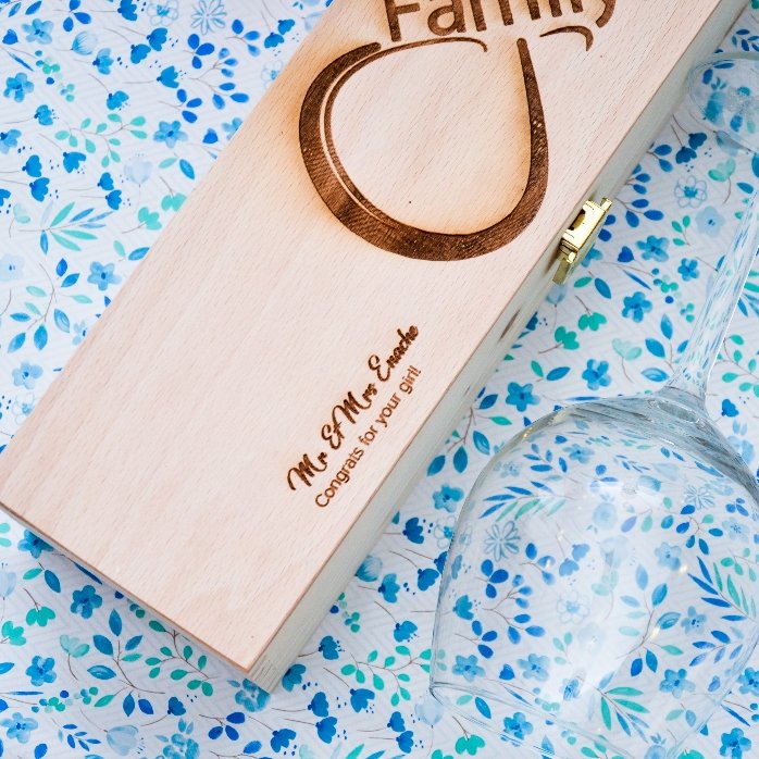 Gepersonaliseerde wijnkist - Infinite Family