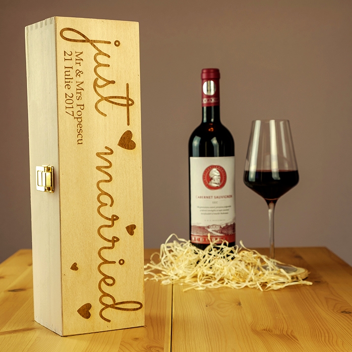 Caisse de vin personnalisée - « Just Married »