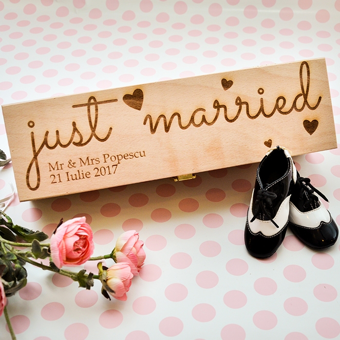 Caisse de vin personnalisée - « Just Married »