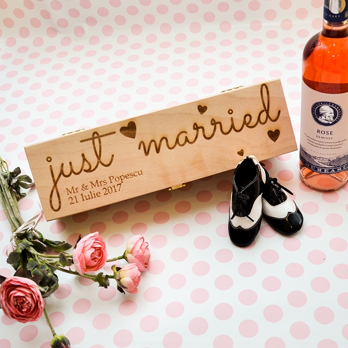 Caisse de vin personnalisée - « Just Married »