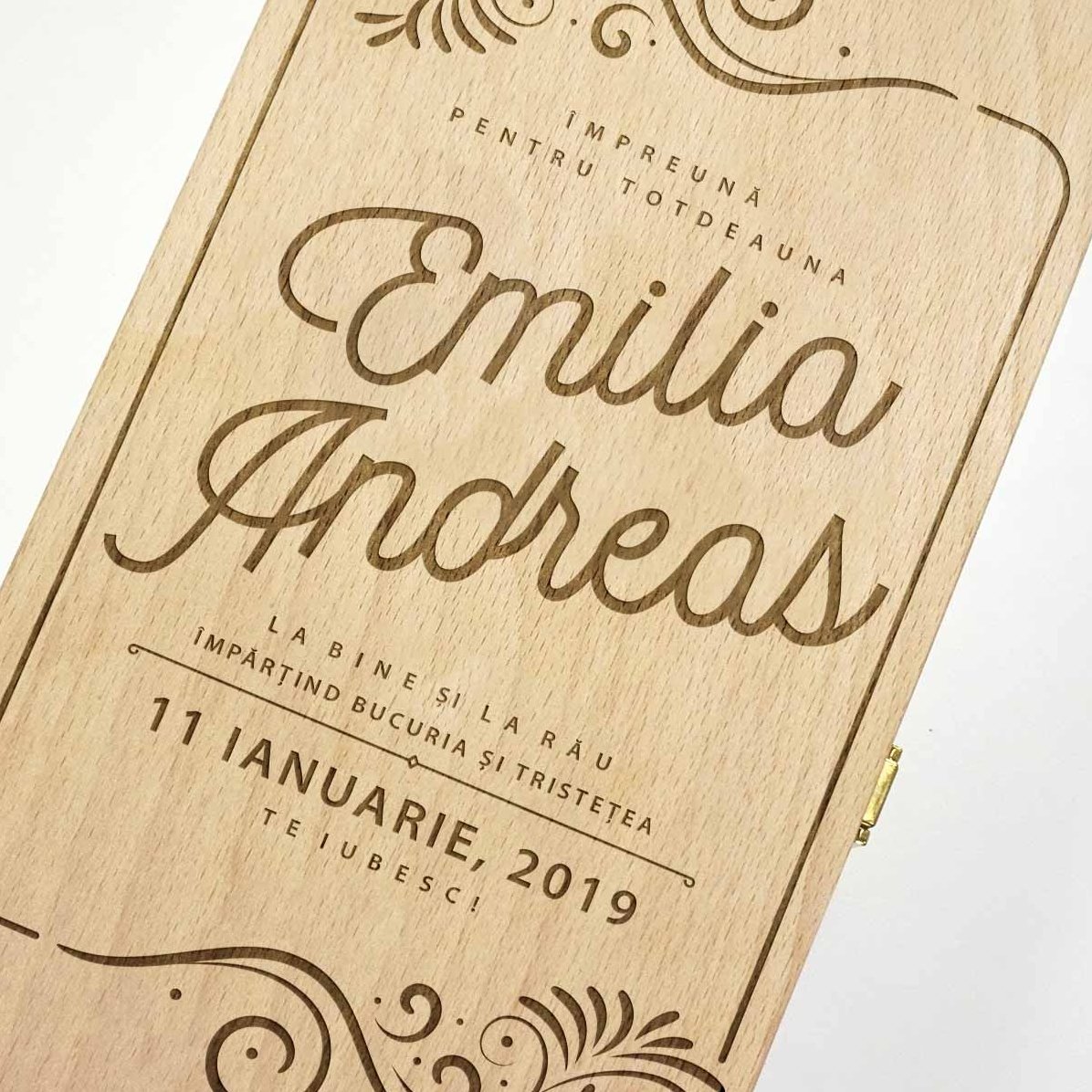 Coffret à vin personnalisé pour deux bouteilles - Message aux jeunes mariés