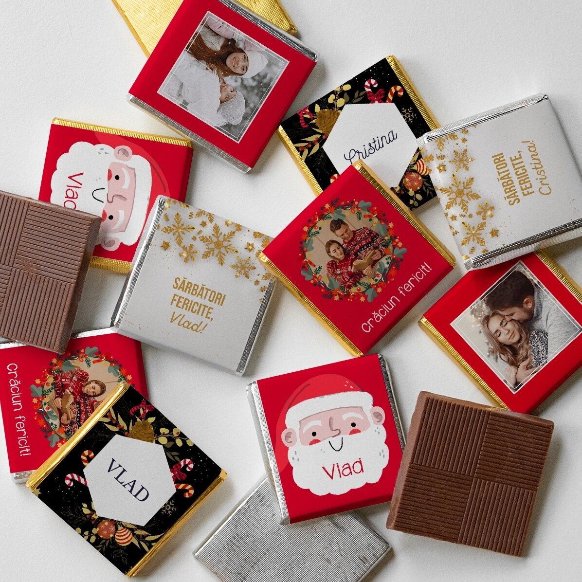 Globe contenant 10 mini-chocolats personnalisés avec des photos et du texte