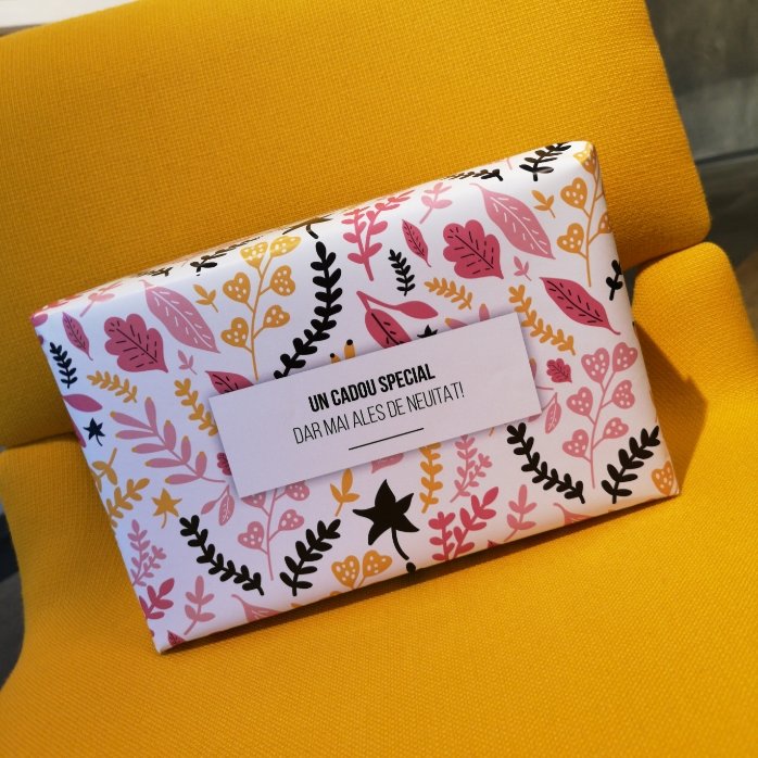 Gepersonaliseerd cadeaupapier met tekst - Herfstbladeren