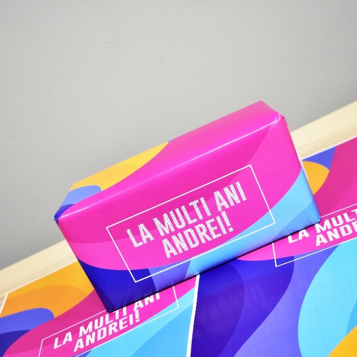 Gepersonaliseerd cadeaupapier - kleurrijk abstract motief