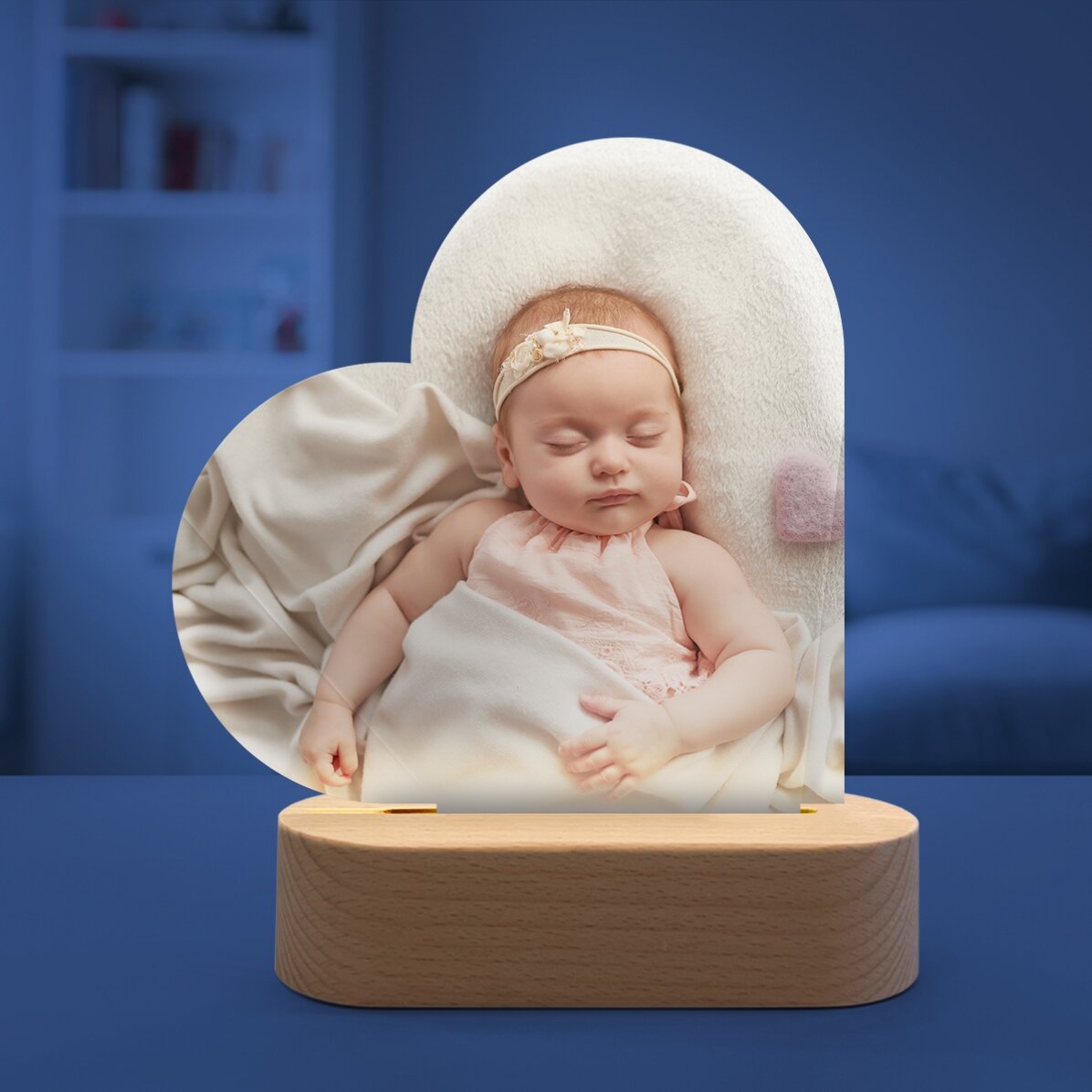 Lampe de veille LED en forme de cœur personnalisée avec une photo