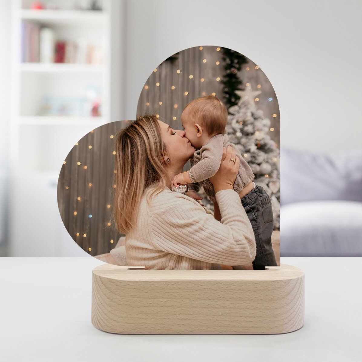 Lampe de veille LED en forme de cœur personnalisée avec une photo