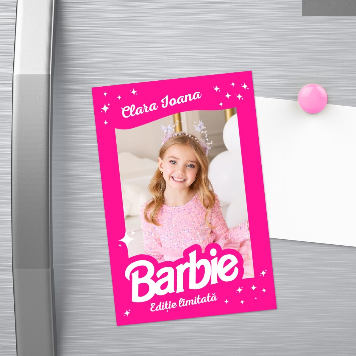 Magnet van 10 x 15 cm, gepersonaliseerd met een foto en tekst - Barbie