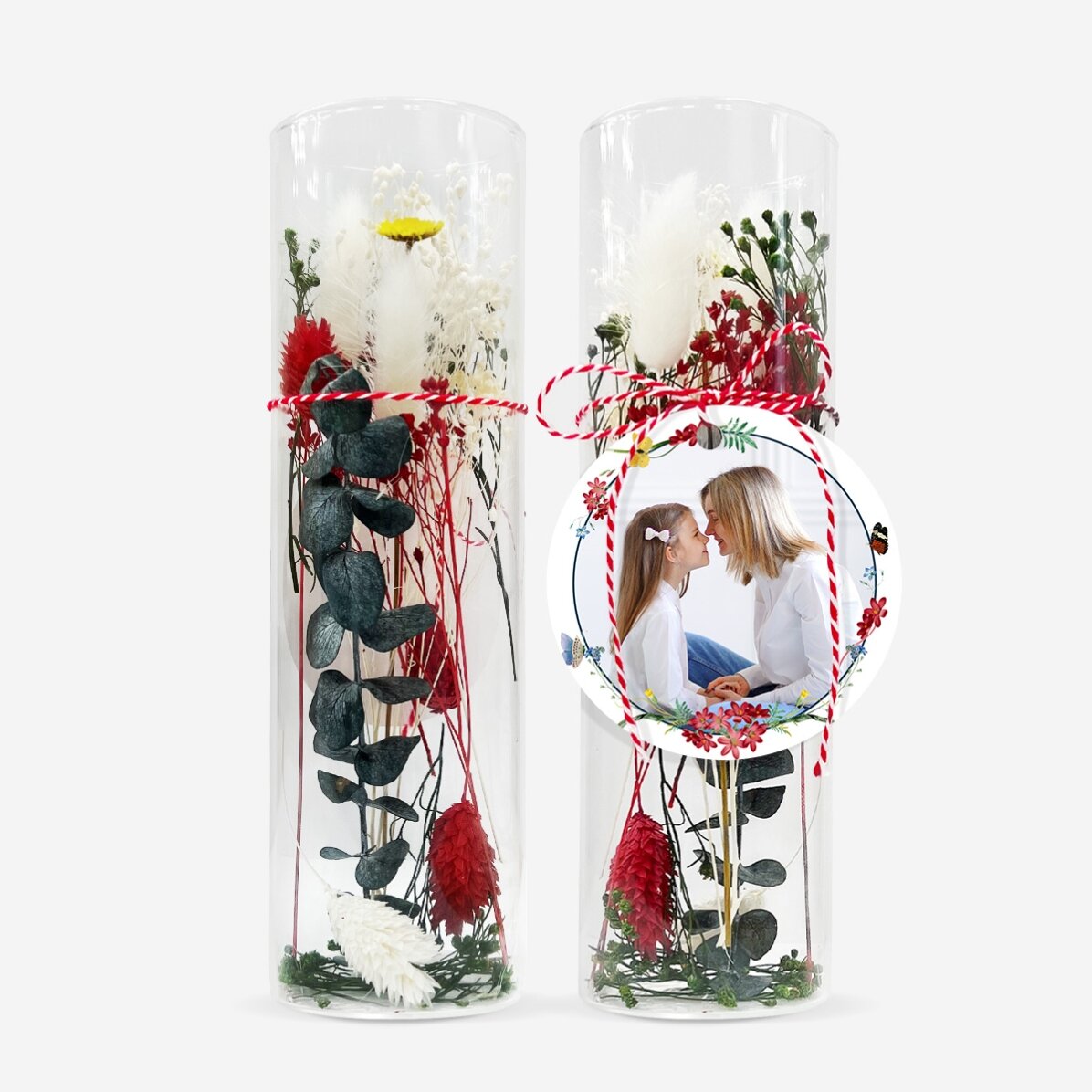 Martisor-sieraad van glas met geconserveerde bloemen, gepersonaliseerd met een foto