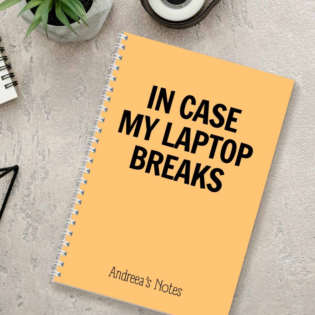 Gepersonaliseerde notitieboekje met tekst - Broken Laptop