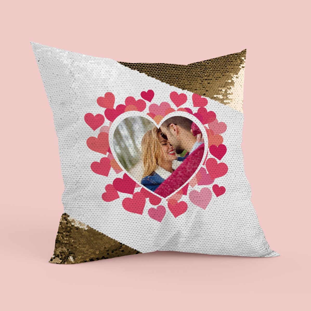 Gepersonaliseerd kussen met een foto in de vorm van een roze hart - Gouden pailletten