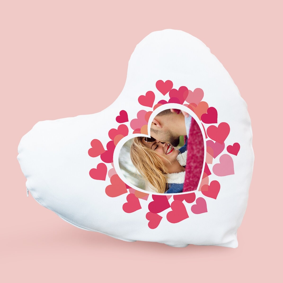 Coussin personnalisé en forme de cœur avec une photo - cœurs roses