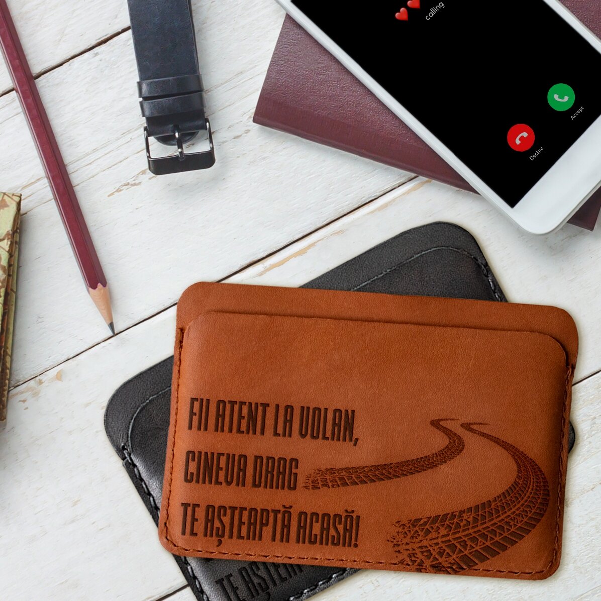 Portefeuille en cuir personnalisé avec un message - Attention !