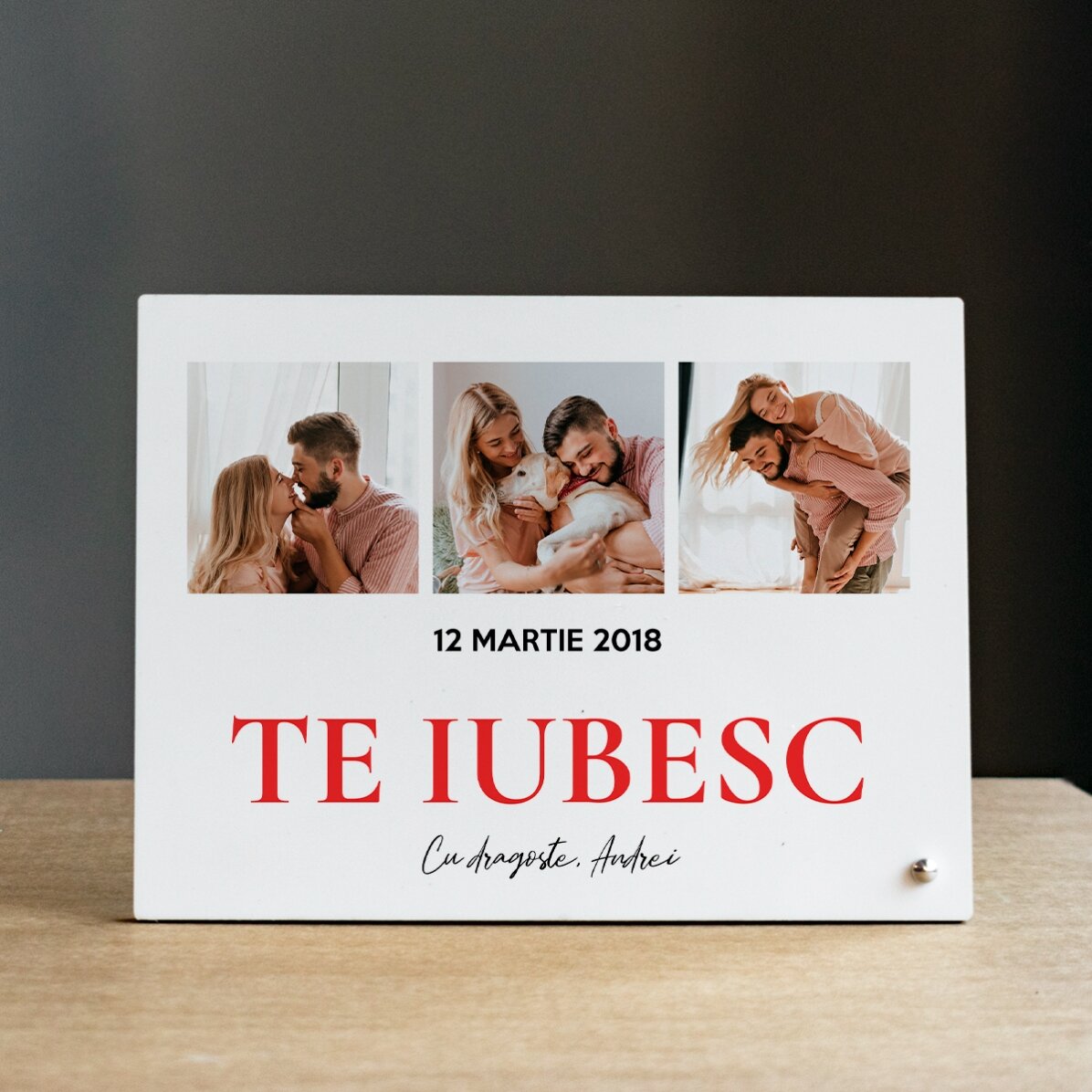 Gepersonaliseerde fotolijst voor op het bureau met 3 foto’s en tekst - With love