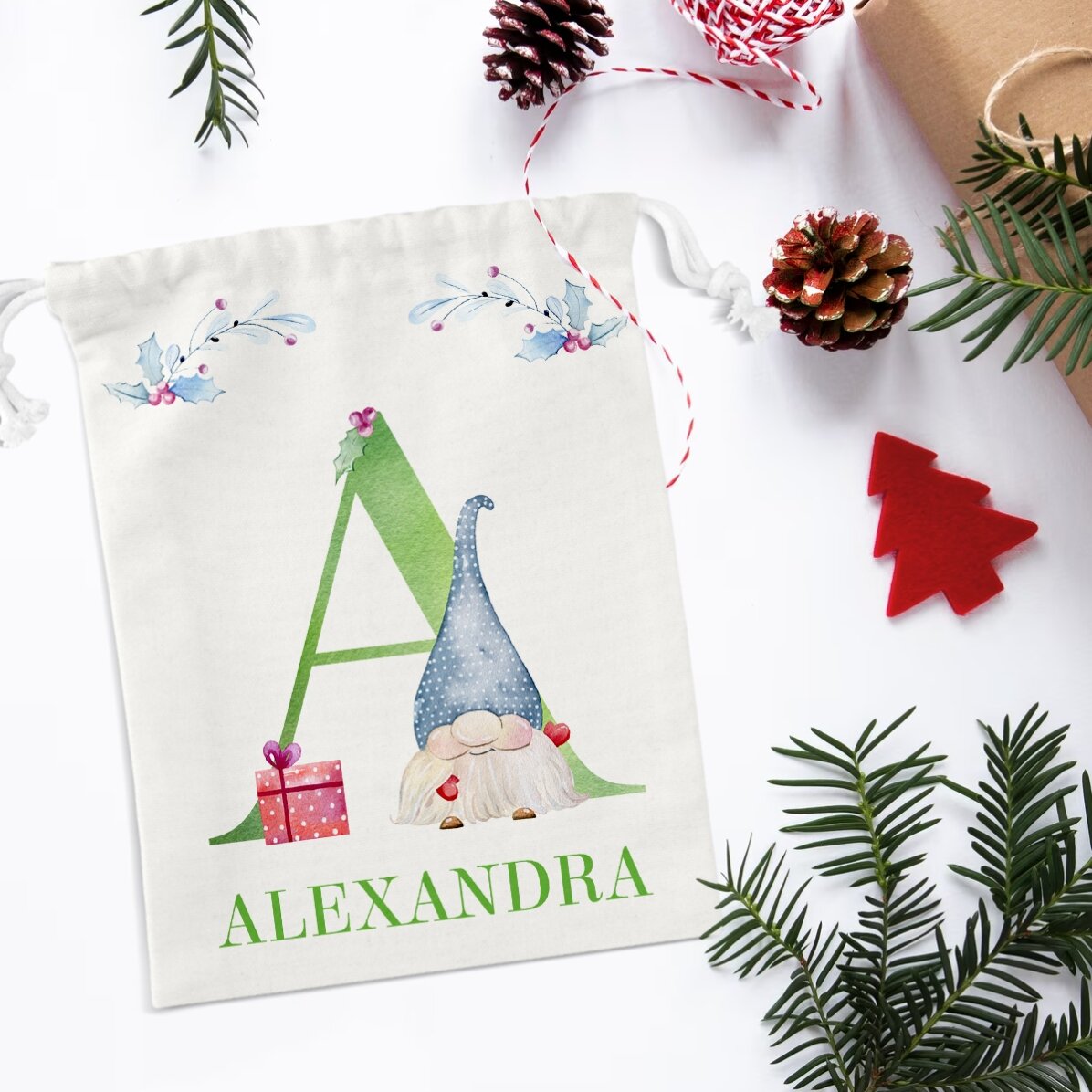 Kleine cadeauzakje, gepersonaliseerd met initiaal en naam