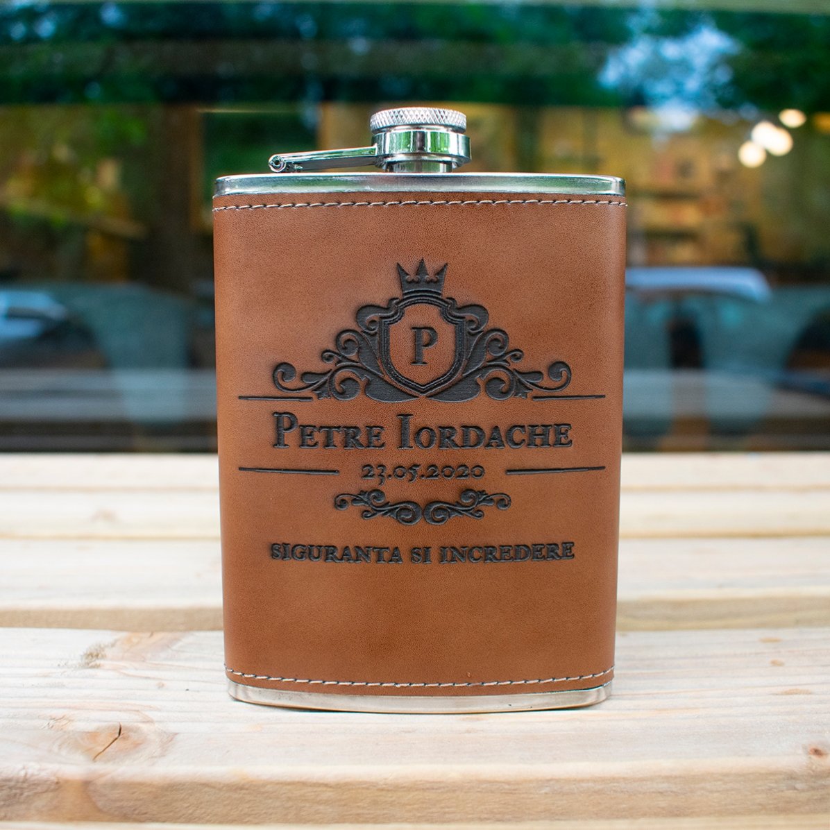 Flacon de poche personnalisé recouvert de cuir - Excellence