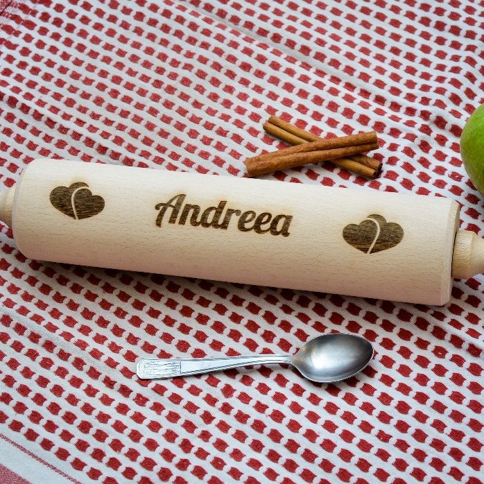 Houten draaiboutje, gepersonaliseerd met de liefdesnaam