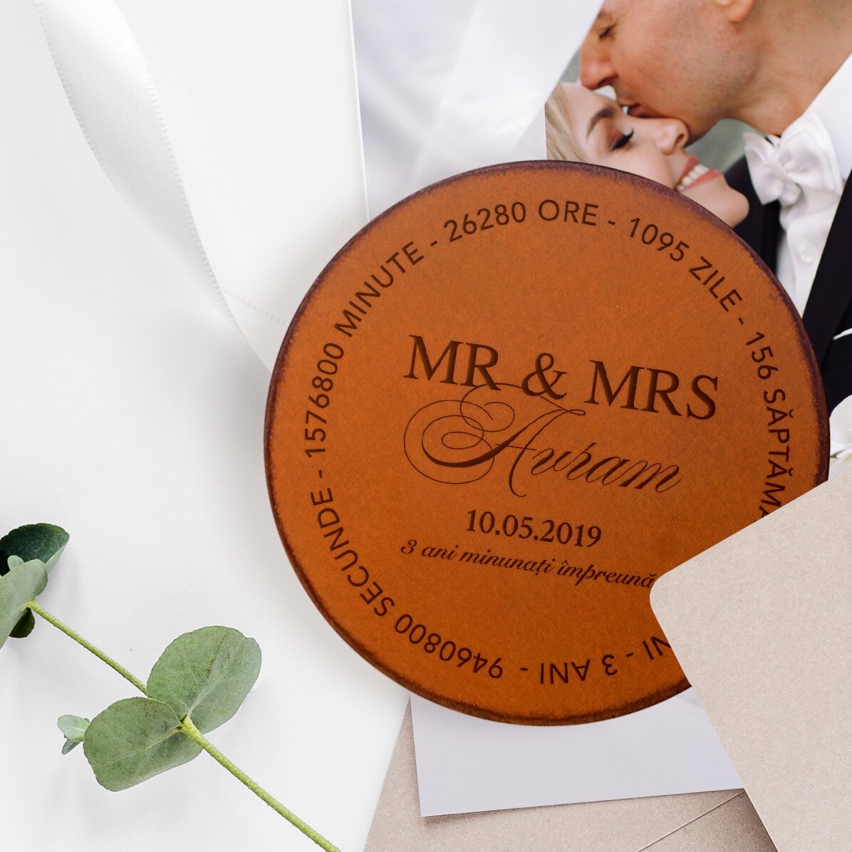 Op maat gemaakte onderzetter van leer met tekst - Mr & Mrs