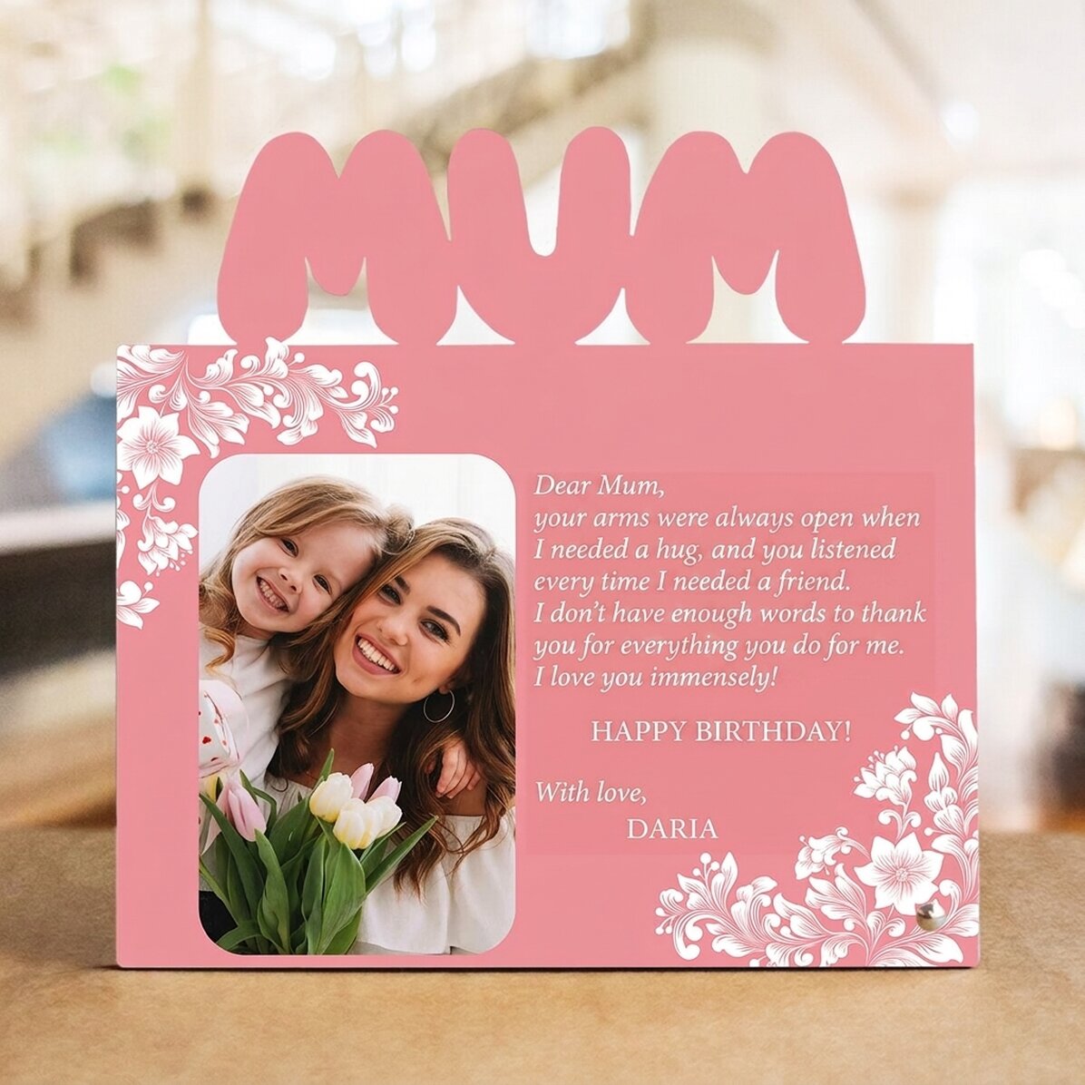 Gepersonaliseerd fotolijstje voor op het bureau met foto en tekst - Gelukkige verjaardag, mama!
