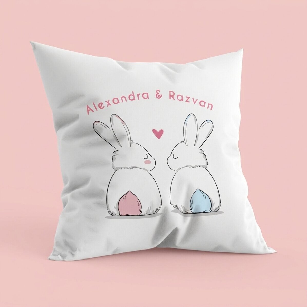Gepersonaliseerd kussen met tekst - Bunnies in love