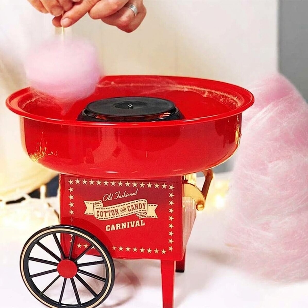 Apparaat voor het maken van suikerspin