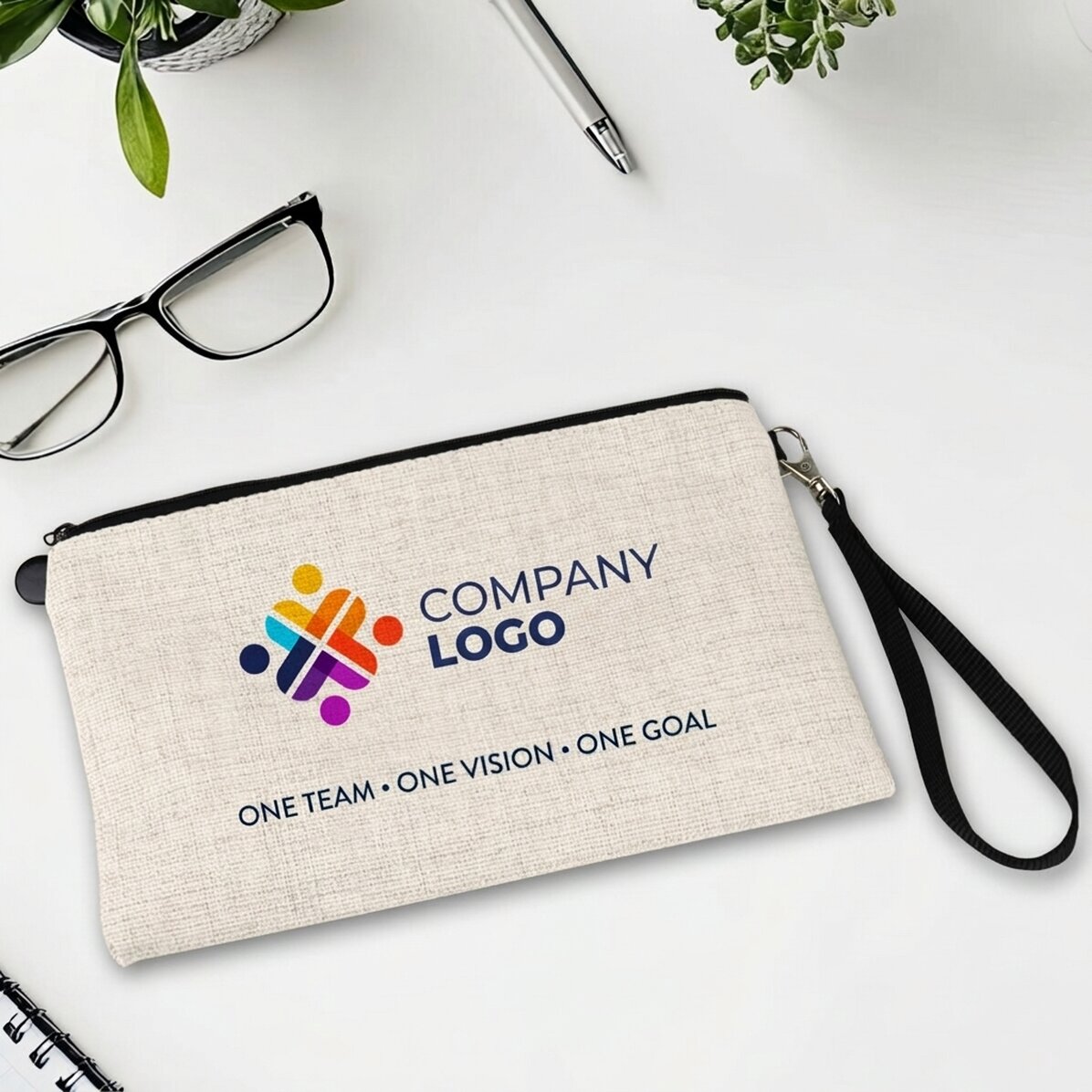 Gepersonaliseerd tasje voor accessoires met logo en tekst