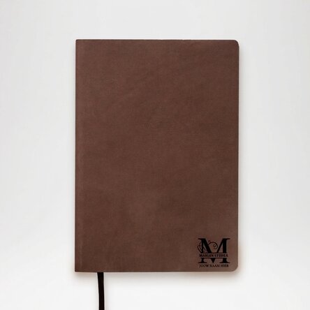 Gepersonaliseerde lederen agenda met monogram