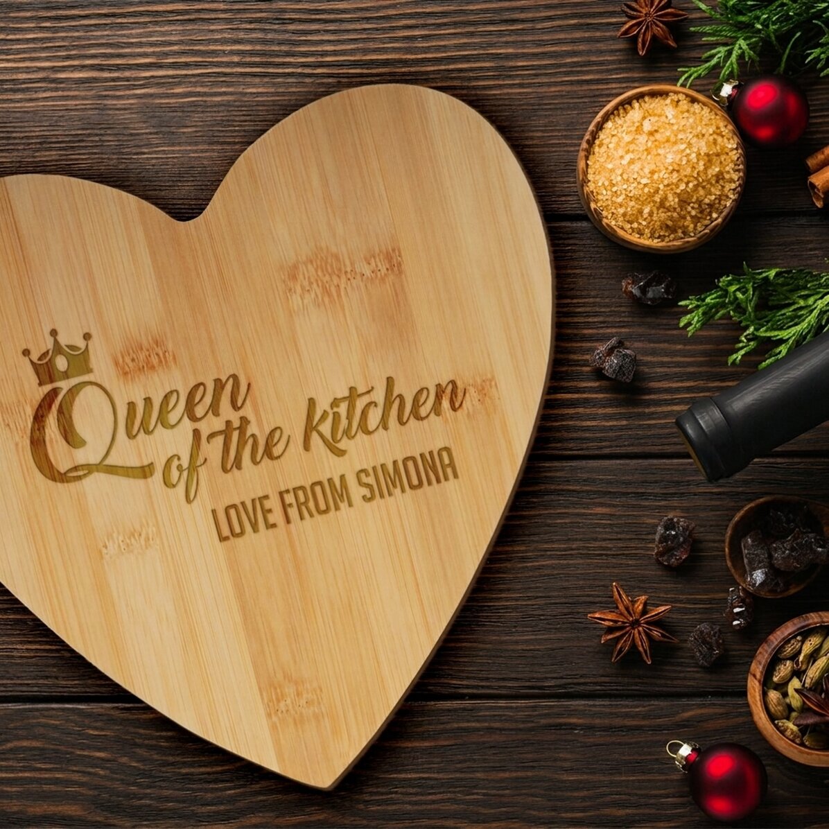 Gepersonaliseerde hartvormige snijplank met tekst - Queen of the kitchen