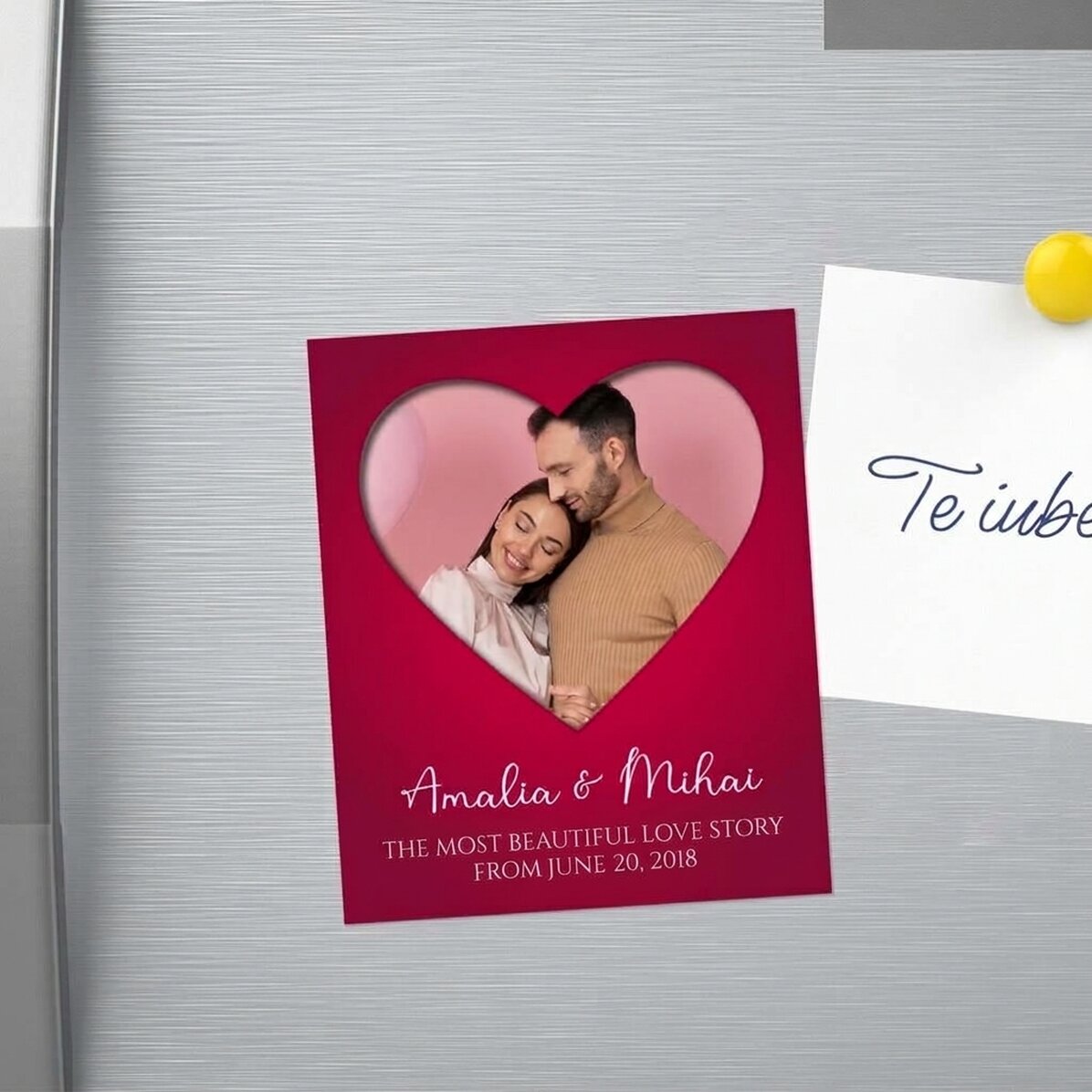 Magnet van 10 x 12 cm, gepersonaliseerd met een foto en tekst - In love