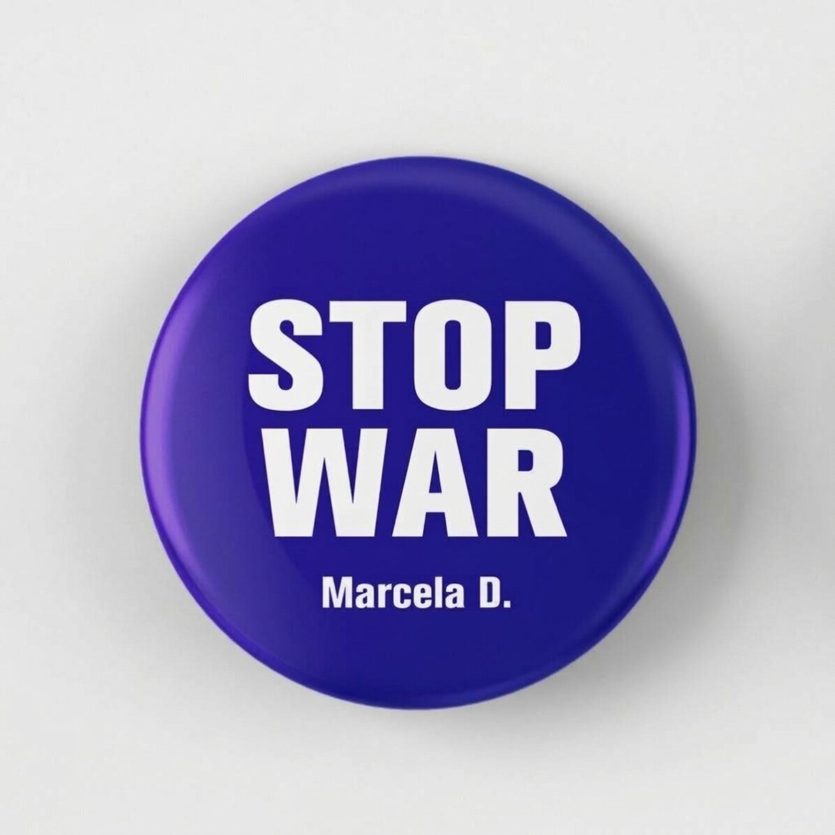 Gepersonaliseerde button met naam - STOP WAR