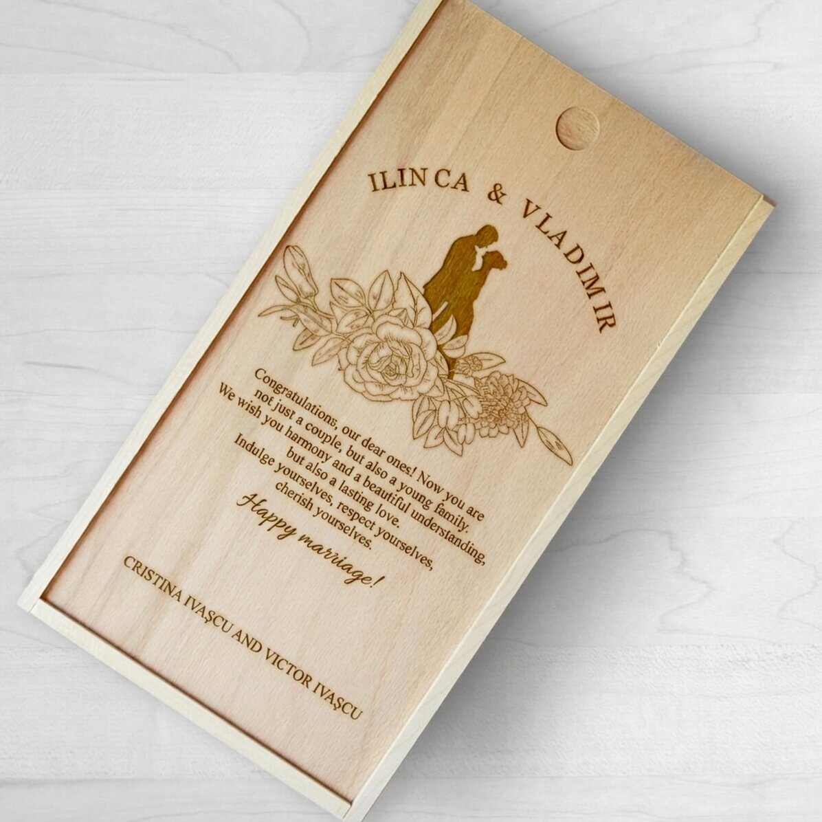 Coffret cadeau personnalisé en bois avec message - Cadeau de mariage