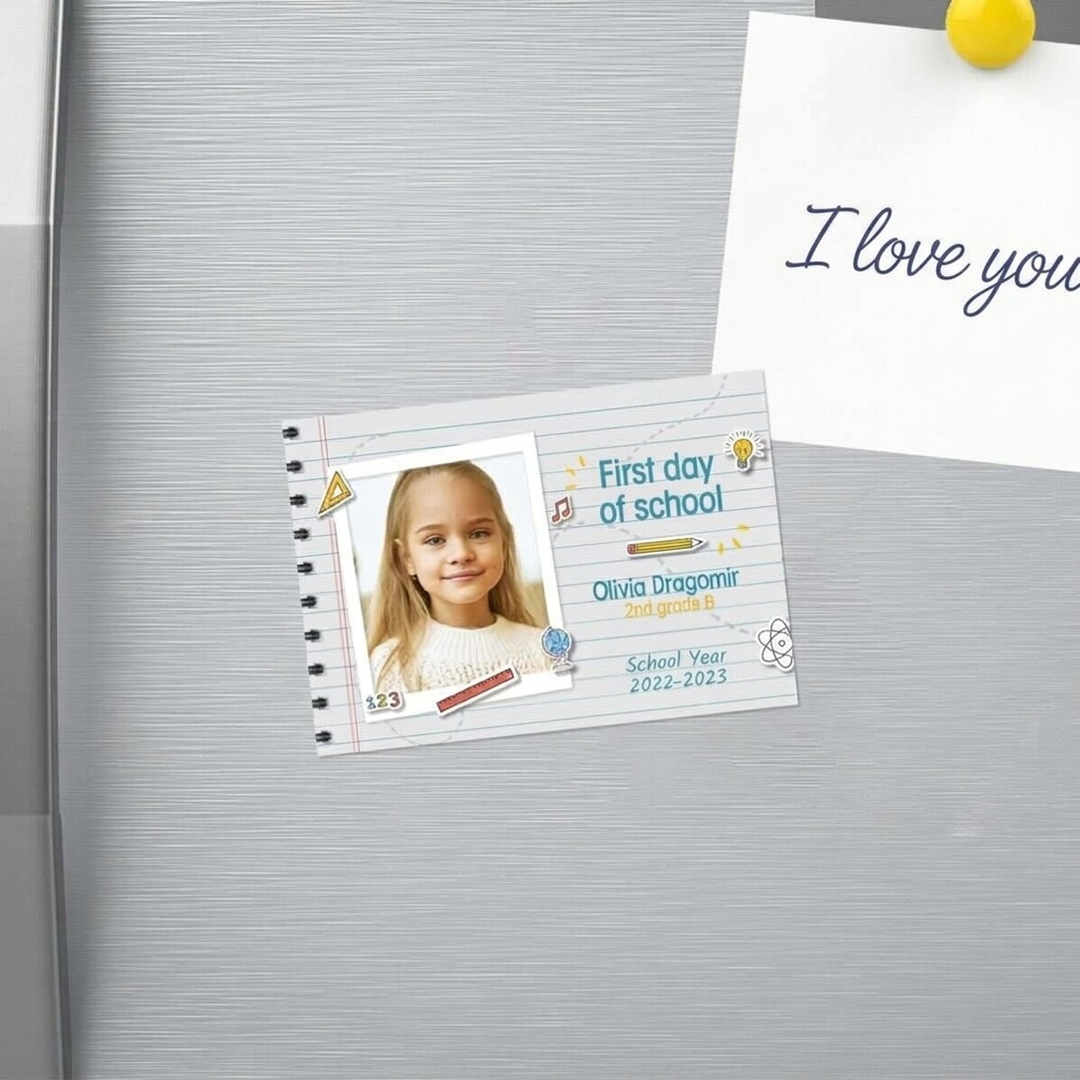 Gepersonaliseerde magneet van 10 x 7 cm met een foto en tekst – Eerste schooldag