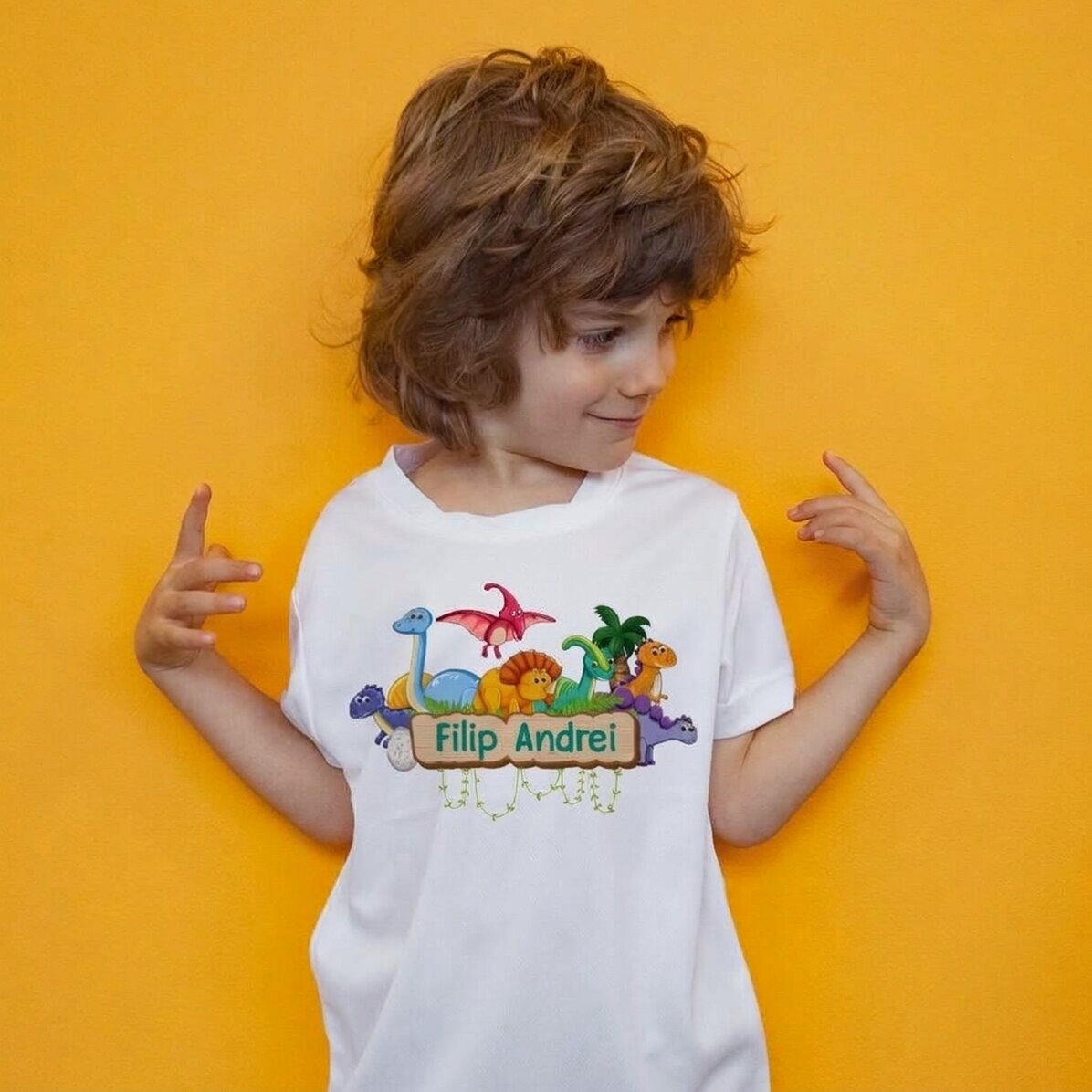 Sportshirt voor kinderen, gepersonaliseerd met naam - Dino