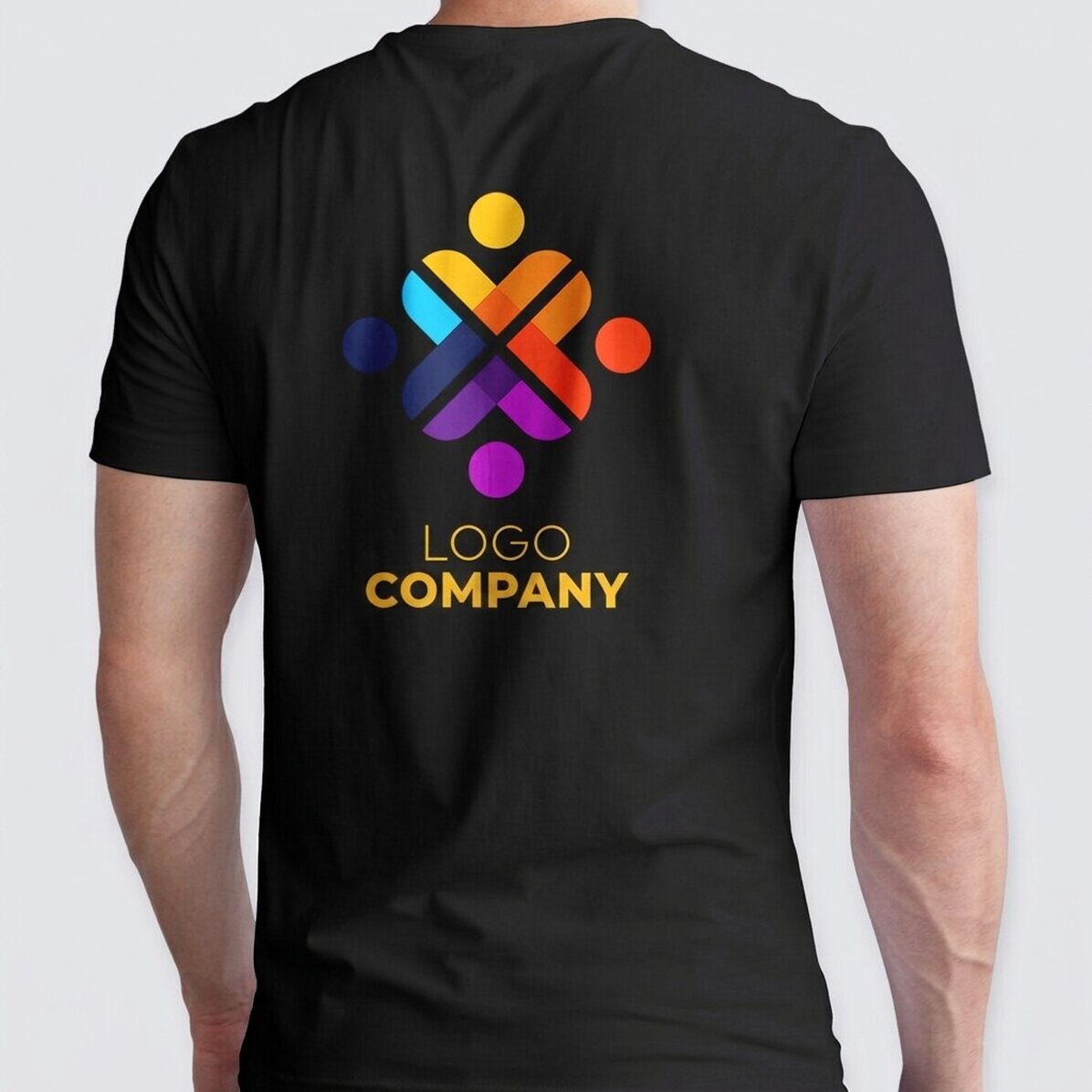 T-shirt en coton personnalisé avec un logo dans le dos