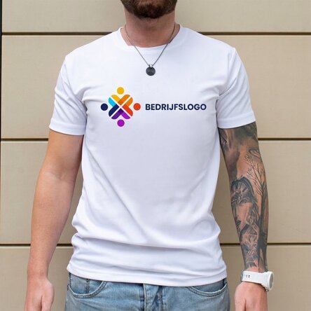 Gepersonaliseerd sportshirt met logo in liggende uitvoering