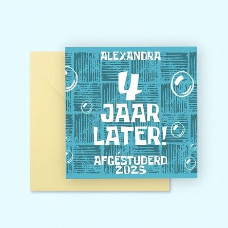 Gepersonaliseerd vierkant kaartje met tekst - 4 years later