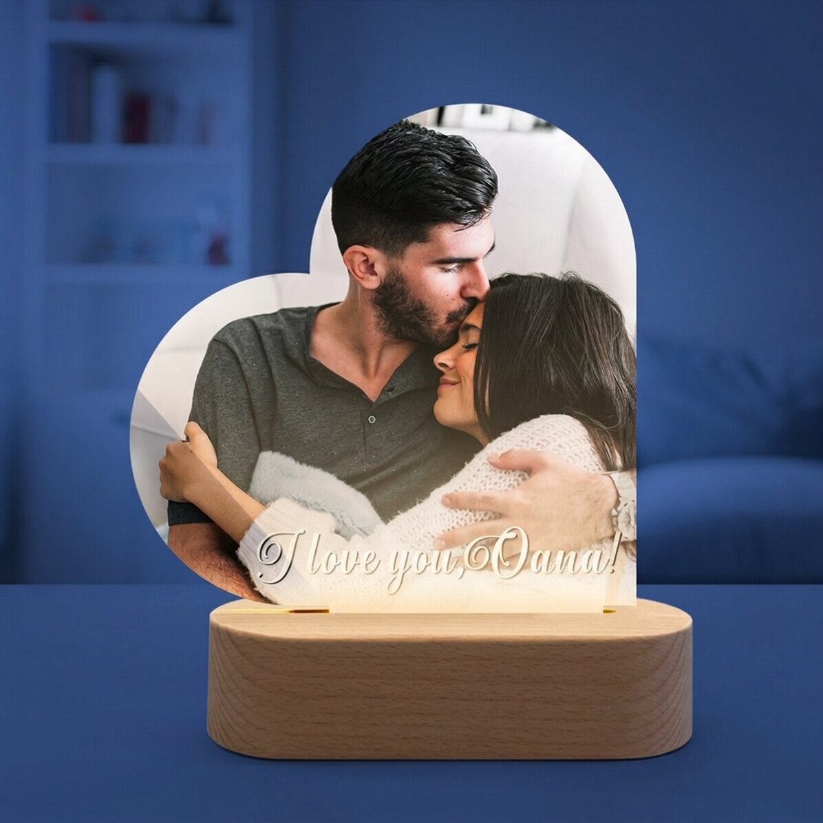Lampe de veille LED en forme de cœur personnalisée avec une photo et un message