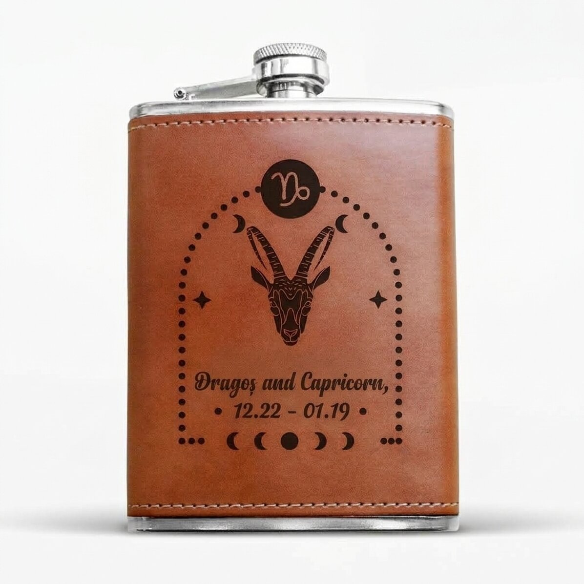 Zakflesje met leren hoesje, gepersonaliseerd met tekst en sterrenbeeld - Steenbok